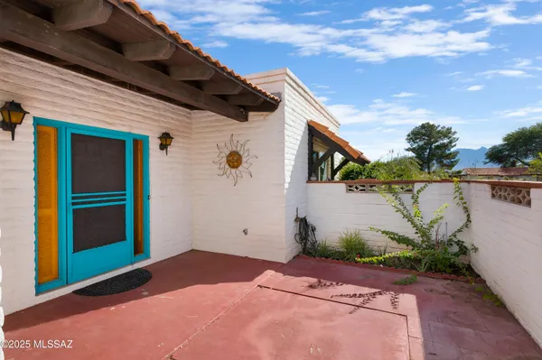 Property Slideshow image 2 of 34 | 991 s la bellota, Green Valley, AZ, 85614