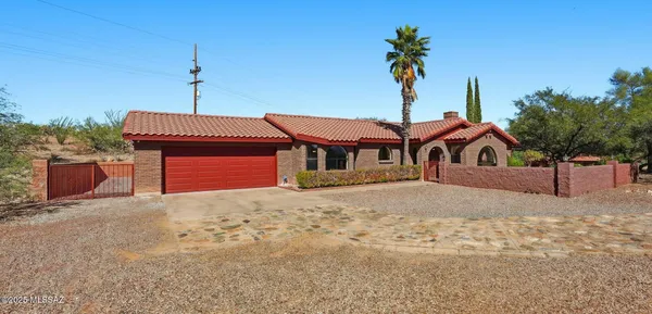 Property Slideshow image 3 of 51 | 2350 s camino del sol, Green Valley, AZ, 85622