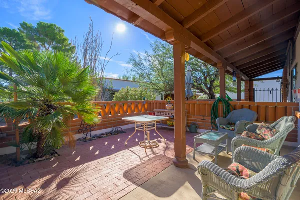 Property Slideshow image 2 of 19 | 246 s paseo pena, Green Valley, AZ, 85614