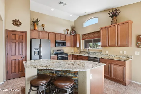 Property Slideshow image 3 of 51 | 1570 n rio bonito, Green Valley, AZ, 85614