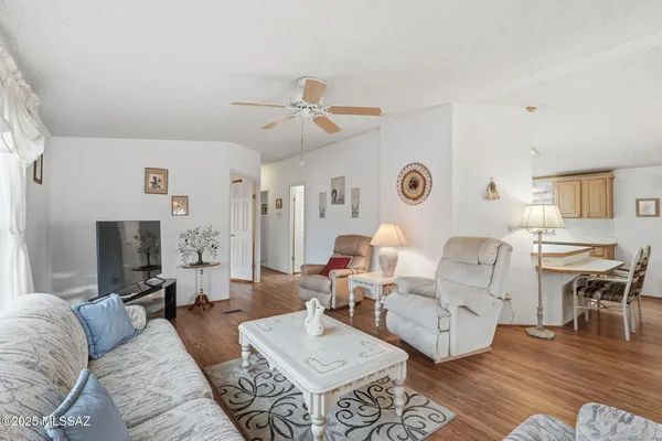 Property Slideshow image 3 of 37 | 1710 n la canoa, Green Valley, AZ, 85614