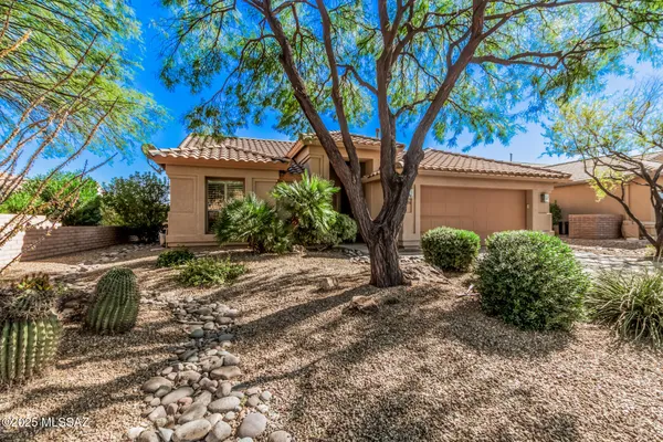 Property Slideshow image 3 of 30 | 906 n desert deer pass, Green Valley, AZ, 85614