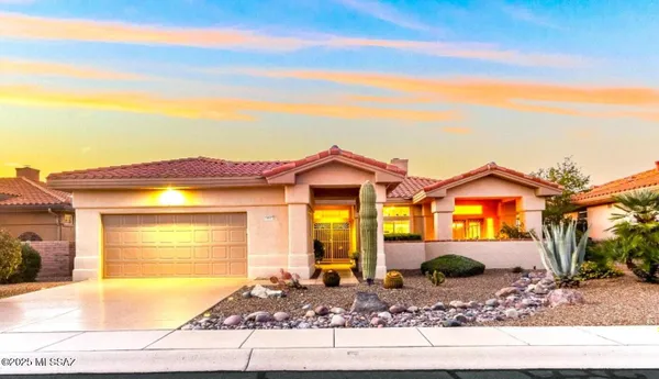 Property Slideshow image 2 of 49 | 14617 n desert rock dr, Oro Valley, AZ, 85755