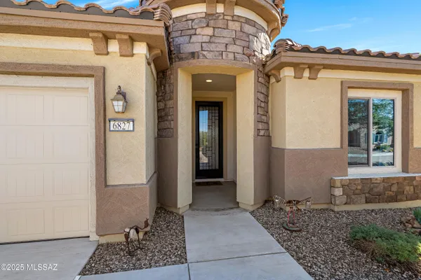 Property Slideshow image 3 of 31 | 6827 w cliff spring trl, Marana, AZ, 85658