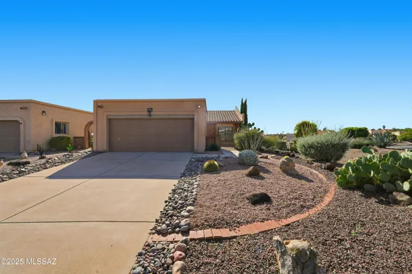 Property Slideshow image 3 of 34 | 1571 w via de roma, Green Valley, AZ, 85622
