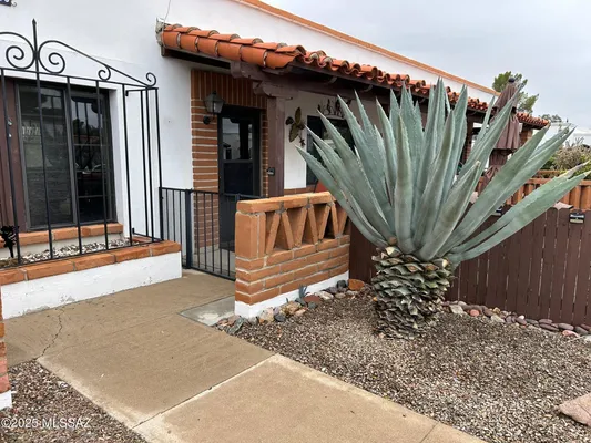 Property Slideshow image 3 of 33 | 373 s paseo sarta c, Green Valley, AZ, 85614