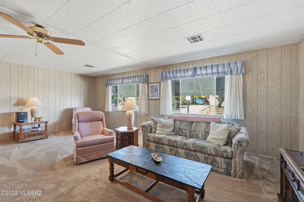 Property Slideshow image 3 of 34 | 167 w cedro dr, Green Valley, AZ, 85614