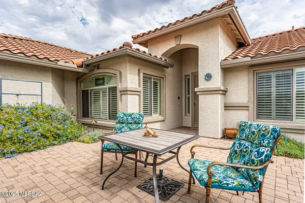 Property Slideshow image 2 of 50 | 976 n night heron dr, Green Valley, AZ, 85614