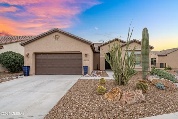 Property Slideshow image 2 of 41 | 61229 e happy jack trl, Oracle, AZ, 85623