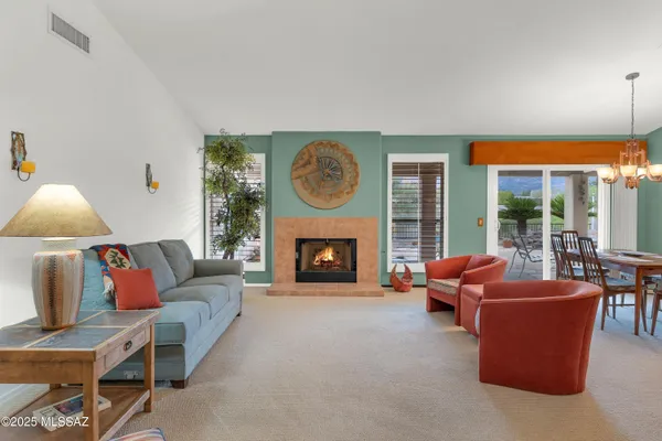 Property Slideshow image 3 of 44 | 37613 s canyon side dr, Saddlebrooke, AZ, 85739