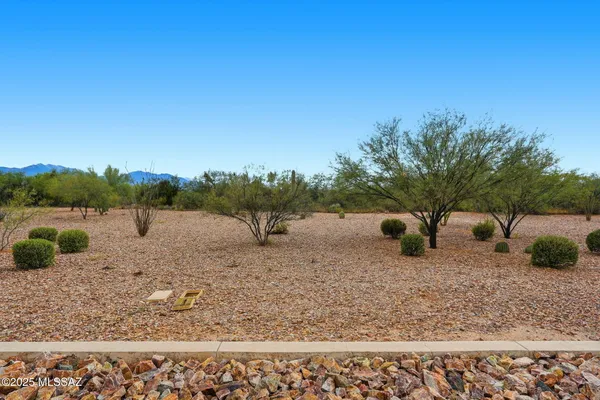 Property Slideshow image 2 of 48 | 981 n broken hills dr, Green Valley, AZ, 85614