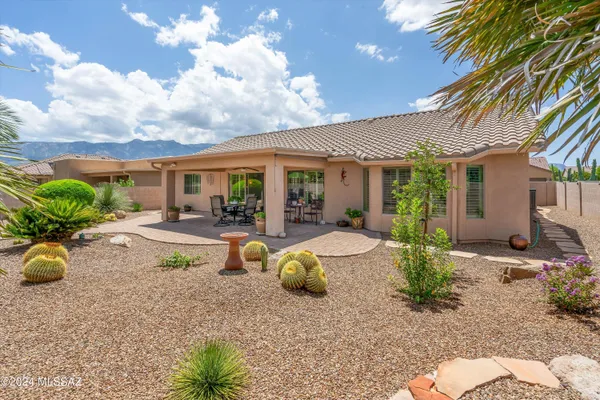 Property Slideshow image 3 of 29 | 61776 e oakwood dr, Tucson, AZ, 85739