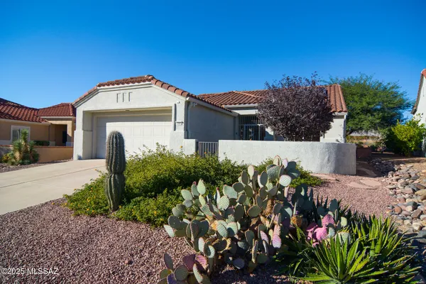 Property Slideshow image 2 of 31 | 13941 n willow bend dr, Oro Valley, AZ, 85755