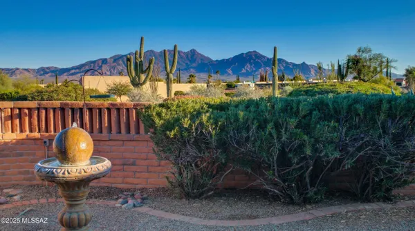 Property Slideshow image 3 of 28 | 2491 s avenida loma linda, Green Valley, AZ, 85622