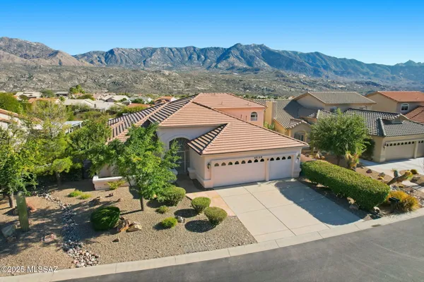 Property Slideshow image 2 of 49 | 65159 e diamond ridge ct, Tucson, AZ, 85739