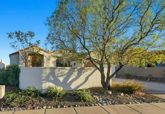 Property Slideshow image 3 of 49 | 3461 s abrego dr, Green Valley, AZ, 85614