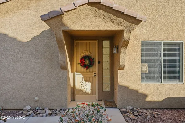 Property Slideshow image 3 of 40 | 513 w knotwood st, Green Valley, AZ, 85614
