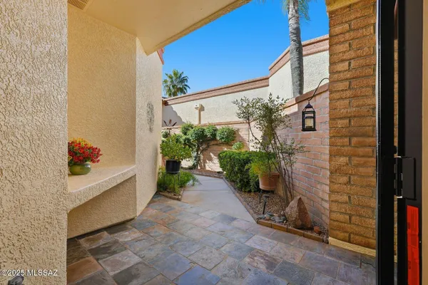 Property Slideshow image 3 of 50 | 1604 w vuelta salvatierra, Green Valley, AZ, 85622