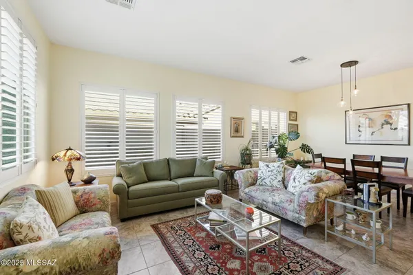 Property Slideshow image 2 of 12 | 2506 e bluejay bluff ln, Green Valley, AZ, 85614