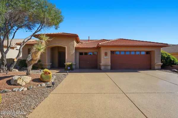 Property Slideshow image 3 of 46 | 37303 s vista park dr, Saddlebrooke, AZ, 85739