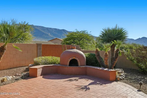Property Slideshow image 2 of 46 | 37303 s vista park dr, Saddlebrooke, AZ, 85739