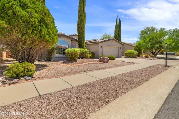 Property Slideshow image 2 of 37 | 1202 n la canoa, Green Valley, AZ, 85614