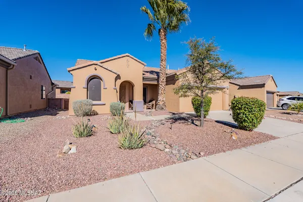 Property Slideshow image 3 of 42 | 5874 s azure vista way, Green Valley, AZ, 85622