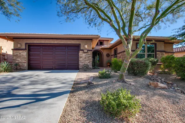 Property Slideshow image 2 of 51 | 6573 w whispering windmill ln, Marana, AZ, 85658