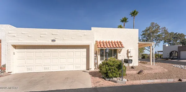 Property Slideshow image 3 of 42 | 730 w camino iturbide, Green Valley, AZ, 85622