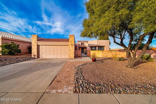 Property Slideshow image 2 of 49 | 1000 w rio guaymas, Green Valley, AZ, 85614