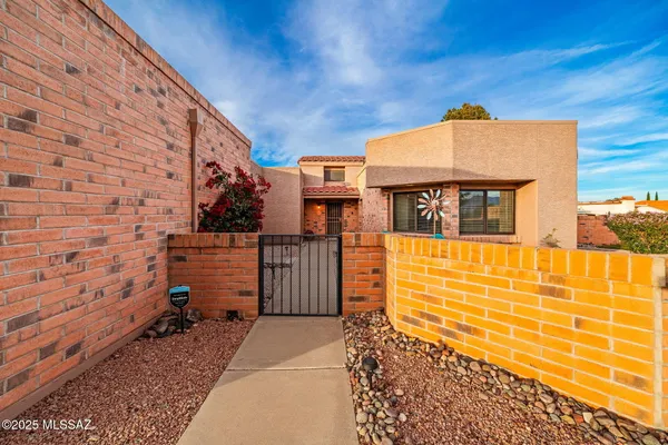 Property Slideshow image 3 of 49 | 1000 w rio guaymas, Green Valley, AZ, 85614