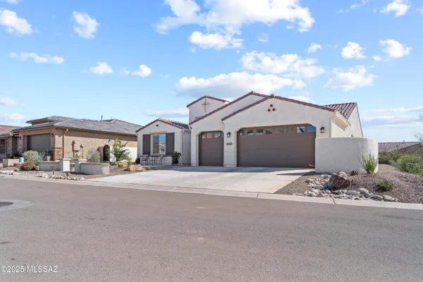 Property Slideshow image 2 of 51 | 61663 e talc st, Oracle, AZ, 85623