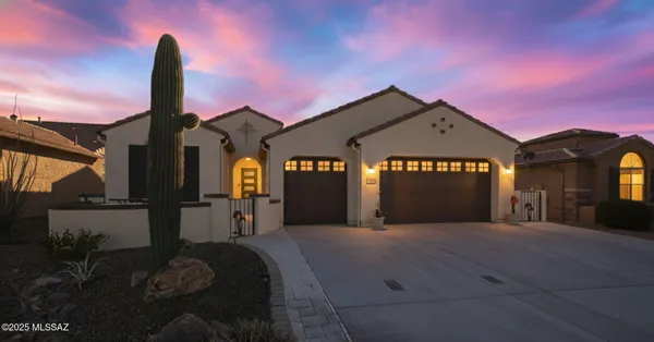 Property Slideshow image 2 of 51 | 2504 e josephine view dr, Green Valley, AZ, 85614