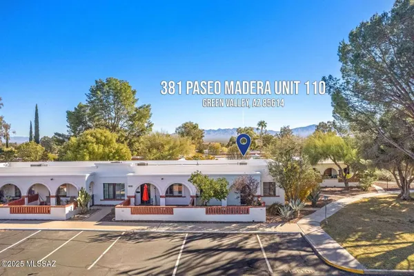 Property Slideshow image 2 of 43 | 381 s paseo madera # 110, Green Valley, AZ, 85614