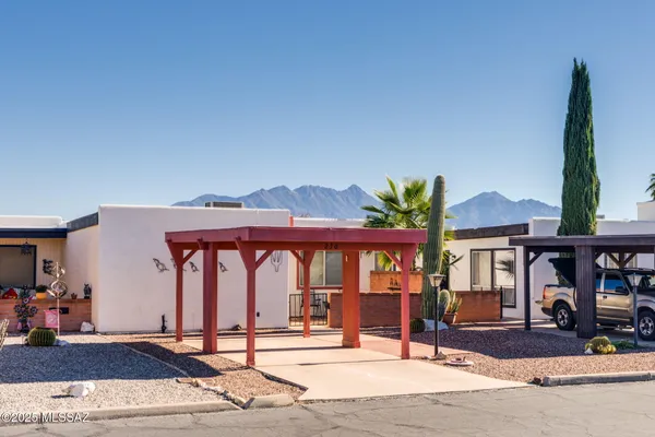 Property Slideshow image 3 of 51 | 230 n camino del vate, Green Valley, AZ, 85614