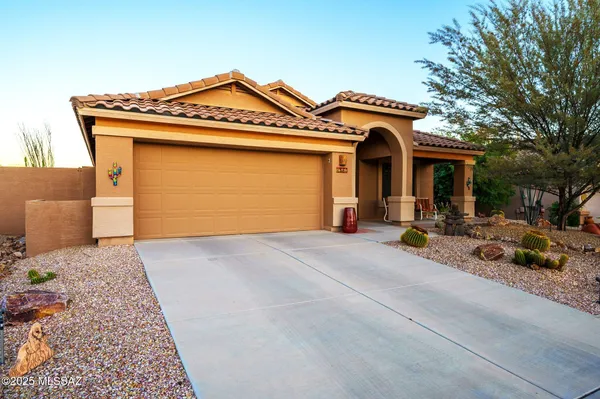 Property Slideshow image 3 of 44 | 1560 n rio la junta, Green Valley, AZ, 85614
