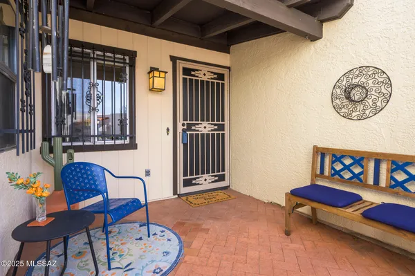 Property Slideshow image 3 of 30 | 566 w ocotillo pl, Green Valley, AZ, 85614