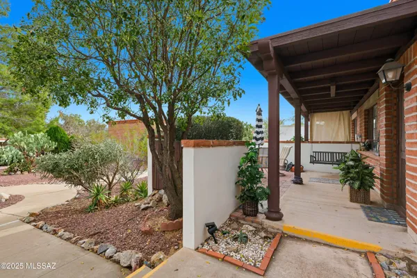 Property Slideshow image 3 of 26 | 364 s paseo lobo, Green Valley, AZ, 85614