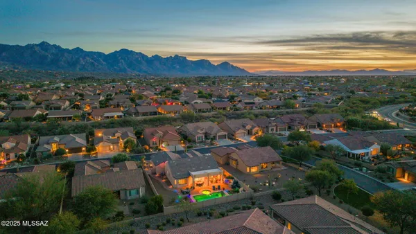 Property Slideshow image 3 of 34 | 62802 e sandlewood rd, Tucson, AZ, 85739