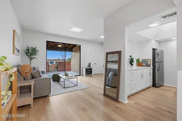 Property Slideshow image 3 of 28 | 1759 w dalehaven cir, Tucson, AZ, 85704