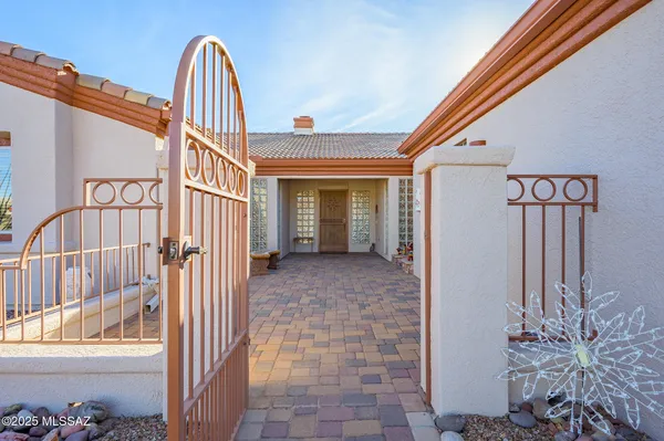 Property Slideshow image 3 of 36 | 4771 s prairie hills dr, Green Valley, AZ, 85622