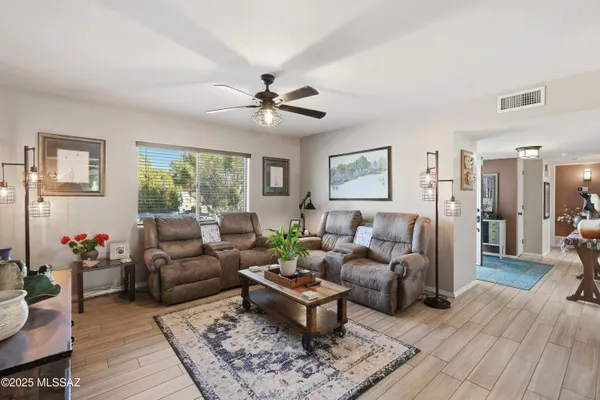 Property Slideshow image 3 of 40 | 42 e la grosella, Green Valley, AZ, 85614