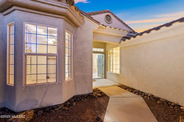 Property Slideshow image 3 of 31 | 13122 n rivercane loop, Marana, AZ, 85658