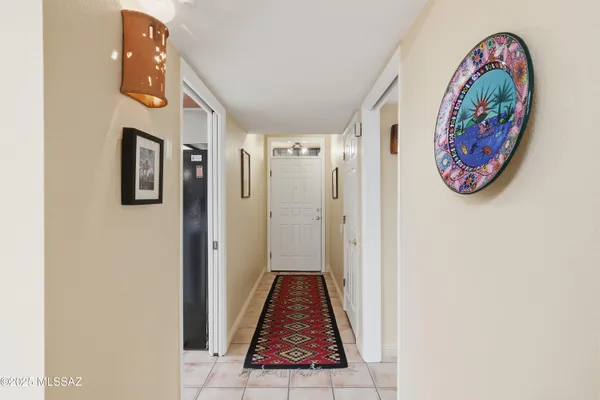 Property Slideshow image 3 of 37 | 950 w calle del regalo, Green Valley, AZ, 85614