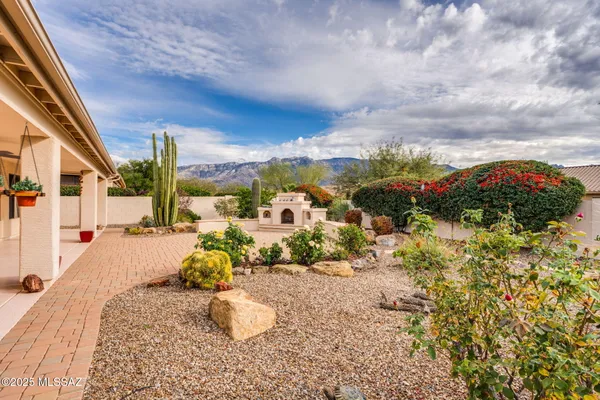 Property Slideshow image 2 of 41 | 61703 e ironwood ln, Tucson, AZ, 85739