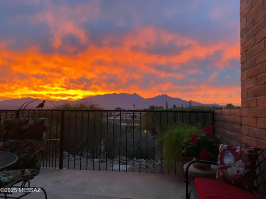 Property Slideshow image 3 of 17 | 1393 w desert hills dr, Green Valley, AZ, 85622