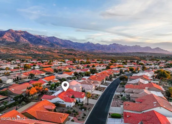 Property Slideshow image 2 of 37 | 38035 s rolling hills dr, Saddlebrooke, AZ, 85739