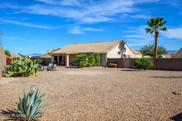 Property Slideshow image 3 of 27 | 1891 n via carrizal, Green Valley, AZ, 85614
