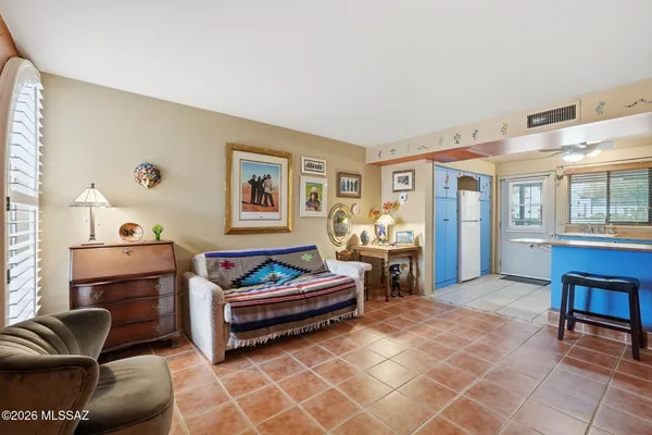 Property Slideshow image 3 of 19 | 386 s la canada dr c, Green Valley, AZ, 85614