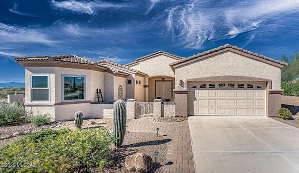 Property Slideshow image 2 of 49 | 2432 w calle casas lindas, Green Valley, AZ, 85622